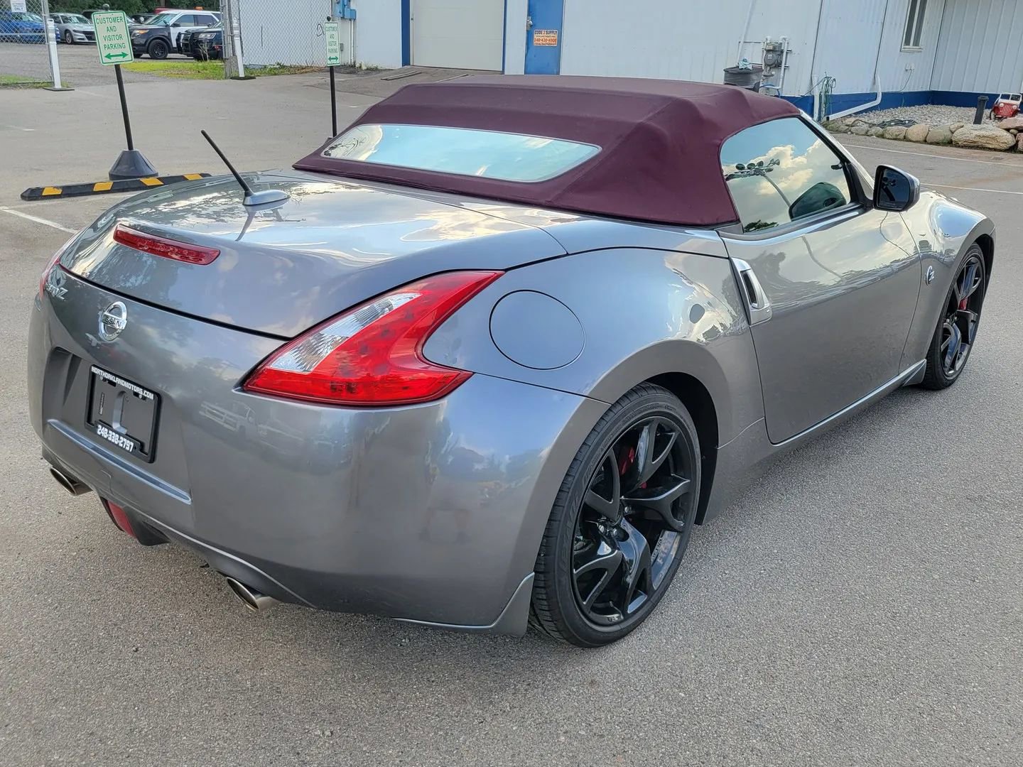 Used 2015 Nissan 370Z Touring Sport image 15