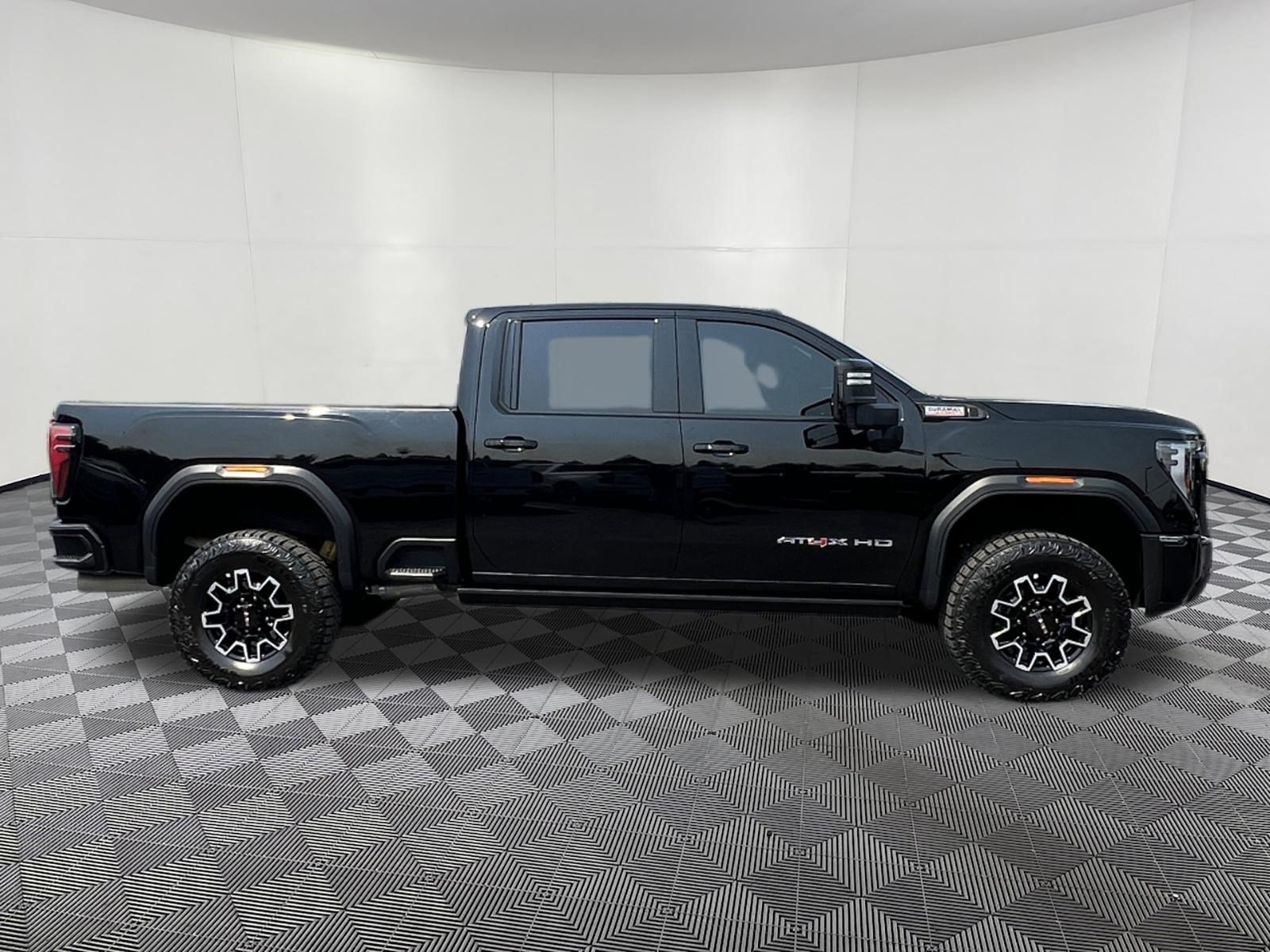 Used 2024 GMC Sierra 2500 AT4X AWD/4WD image 7
