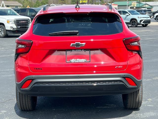 New 2026 Chevrolet Trax RS w/ Driver Confidence Package FWD image 38