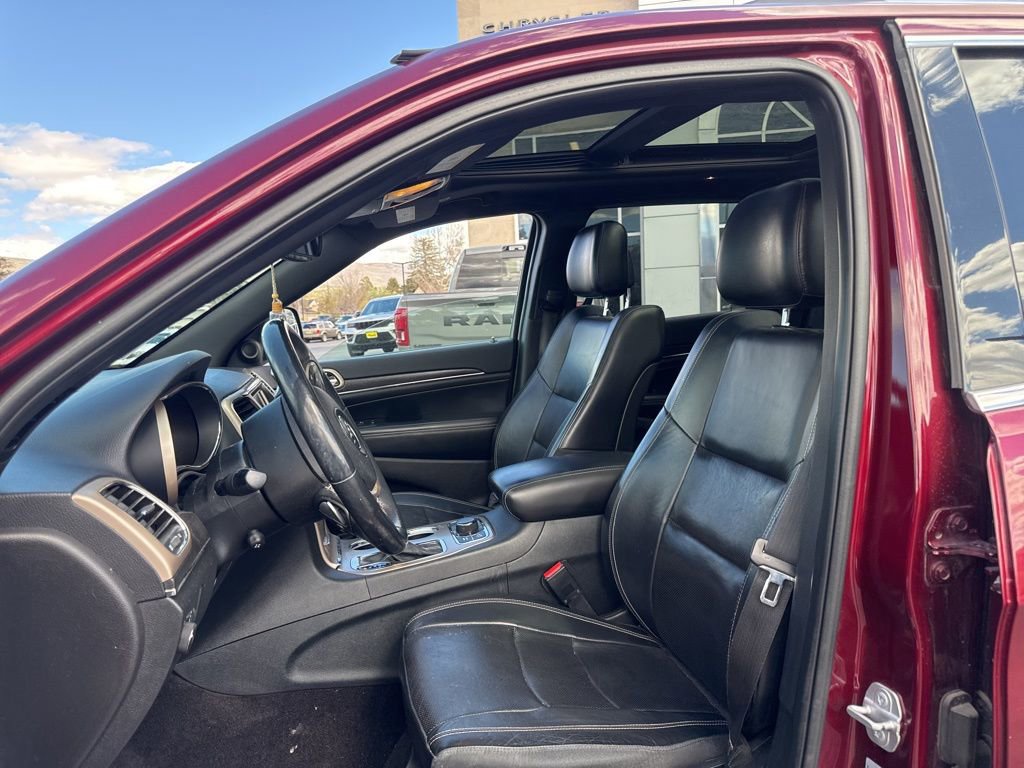 Used 2017 Jeep Grand Cherokee Limited w/ Luxury Group II image 9