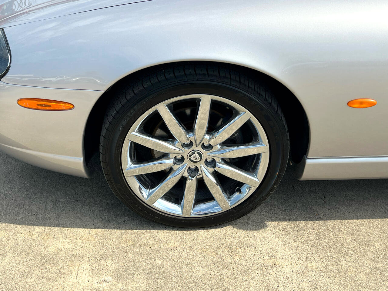 Used 2006 Jaguar XK8 Coupe image 54