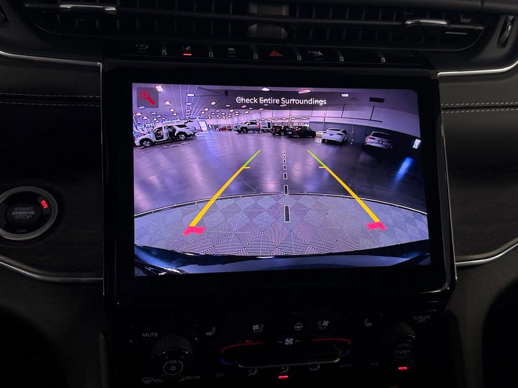 Used 2025 Jeep Grand Cherokee L Overland w/ Trailer Tow Package AWD/4WD image 19