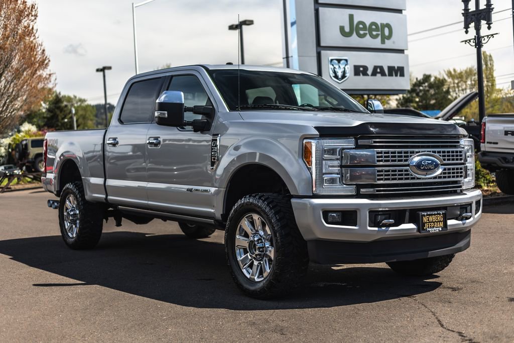 Used 2018 Ford F350 Platinum w/ Platinum Ultimate Package AWD/4WD image 8
