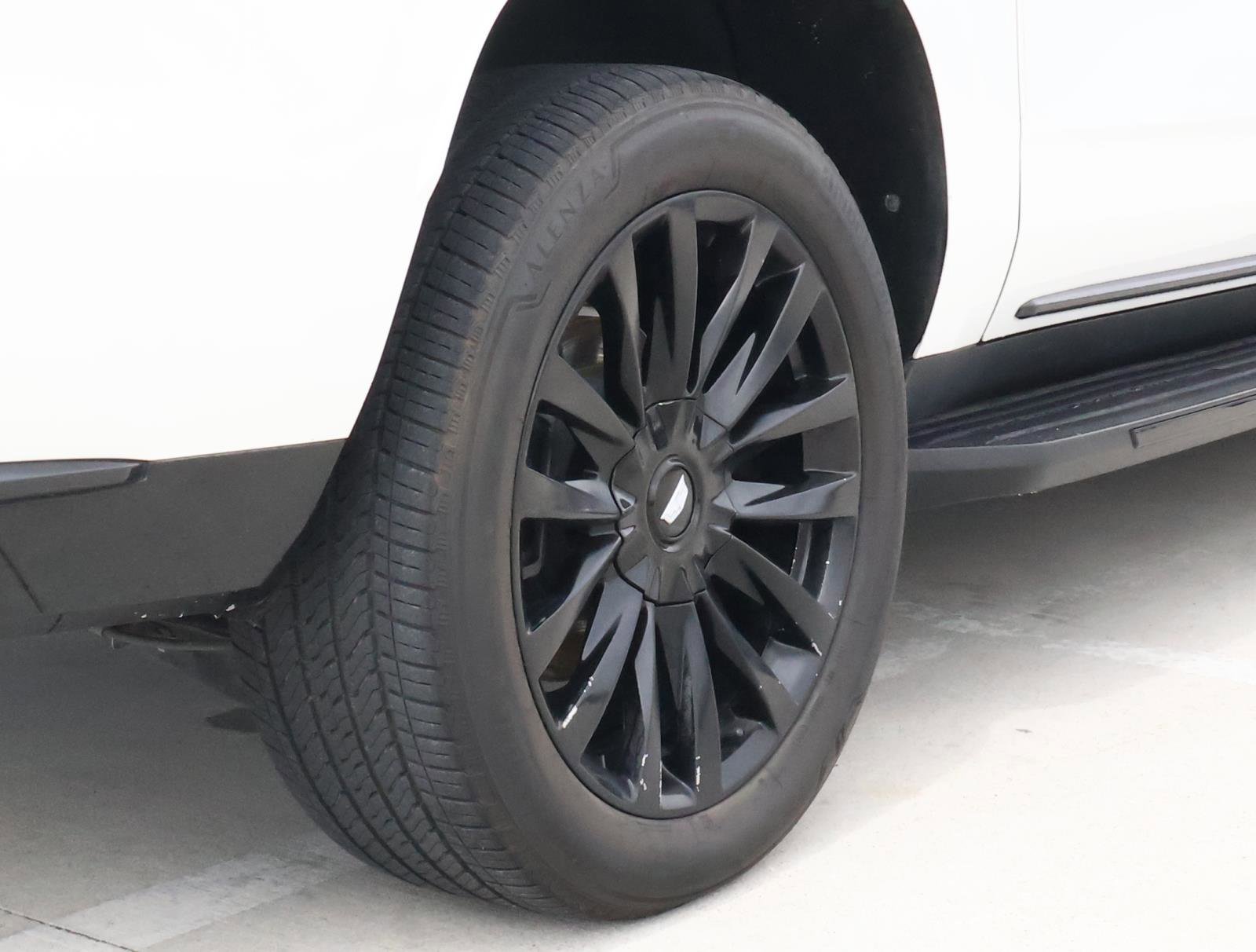 Used 2022 Cadillac Escalade ESV Premium Luxury AWD/4WD image 12