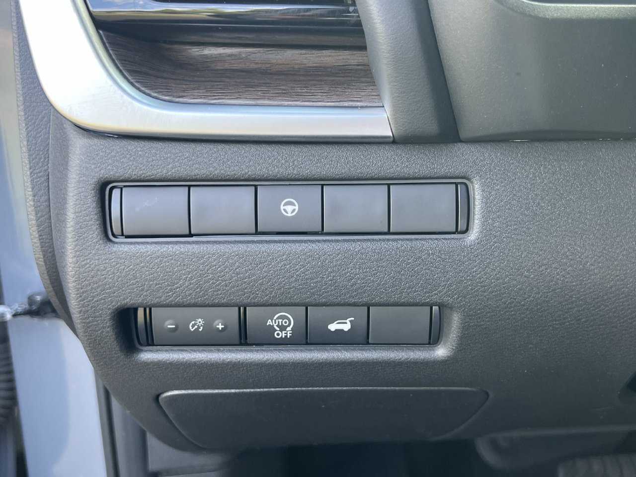 Used 2024 Nissan Rogue Platinum FWD image 15