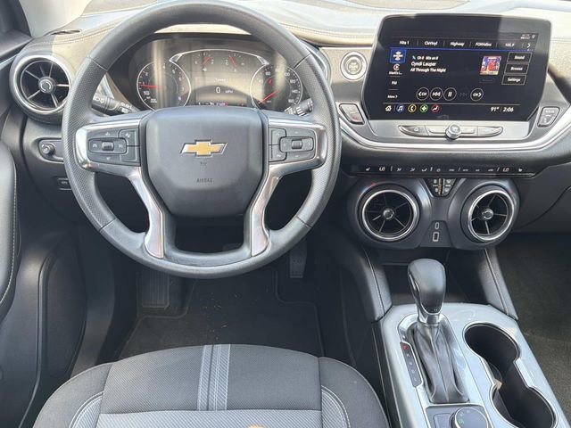 Used 2025 Chevrolet Blazer LT FWD image 19