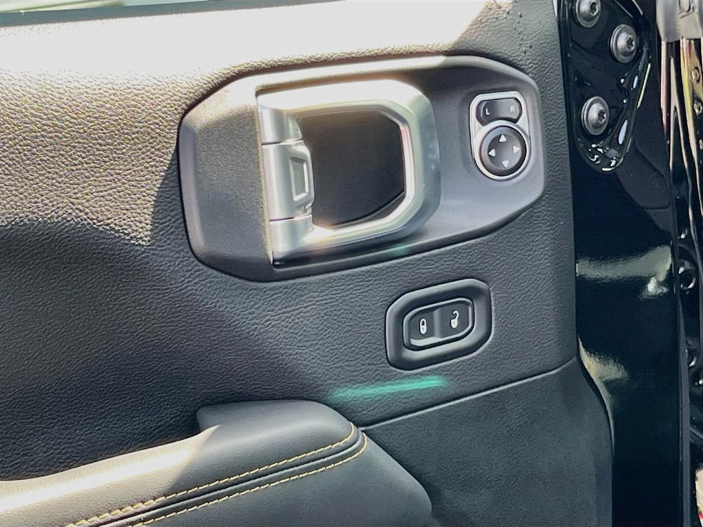 New 2026 Jeep Gladiator Sport AWD/4WD image 17