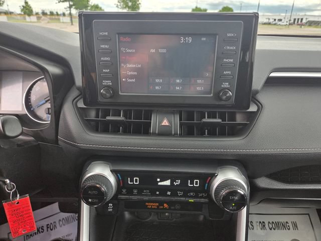 Used 2019 Toyota RAV4 LE w/ Carpet Mat Package AWD/4WD image 26