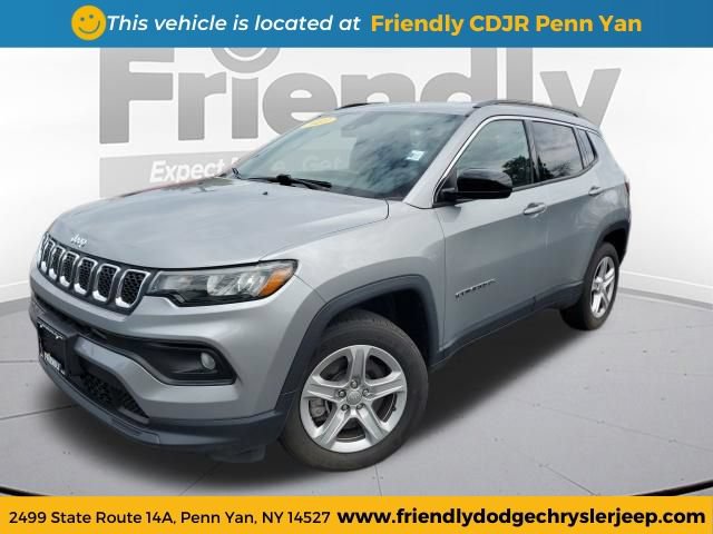 Used 2023 Jeep Compass Latitude w/ Convenience Group AWD/4WD image 1