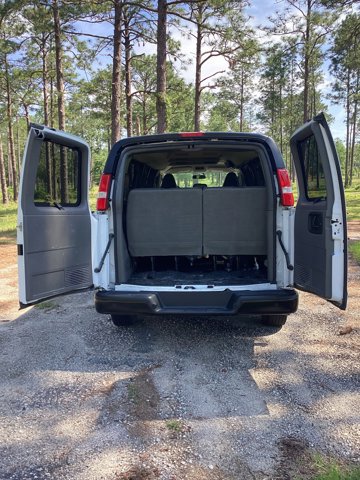 Used 2022 Chevrolet Express 3500 LS image 4