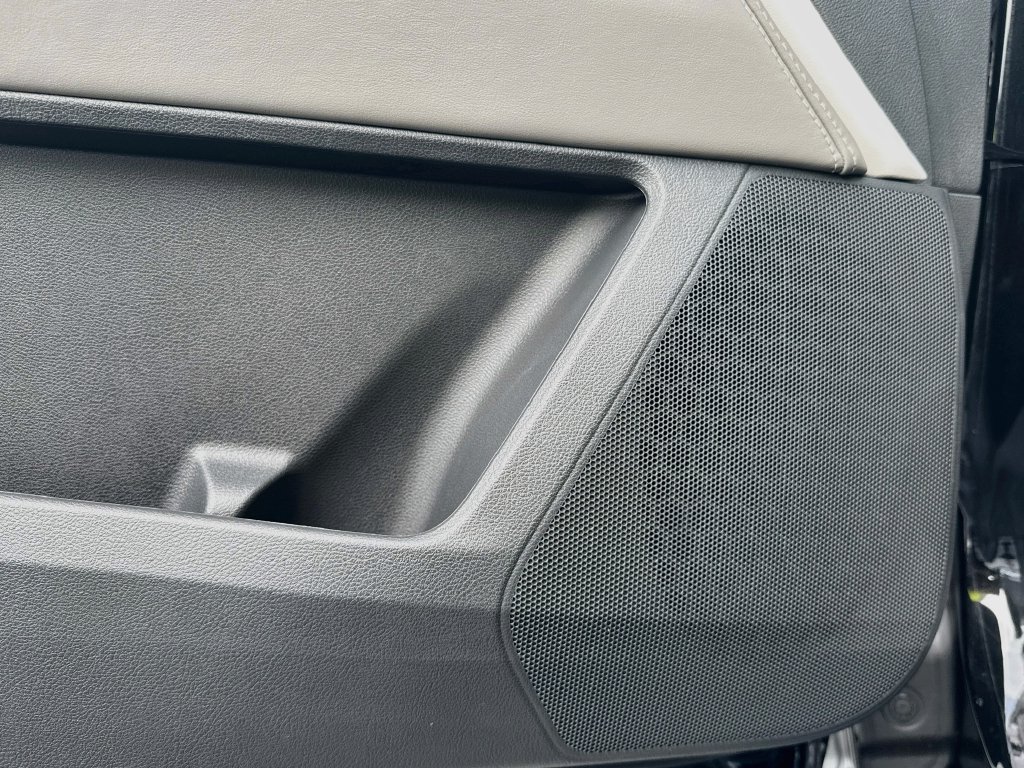 New 2027 INFINITI QX60 Luxe w/ Cargo Package FWD image 19