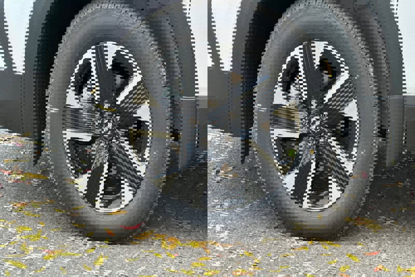 New 2026 Nissan Kicks SV image 34