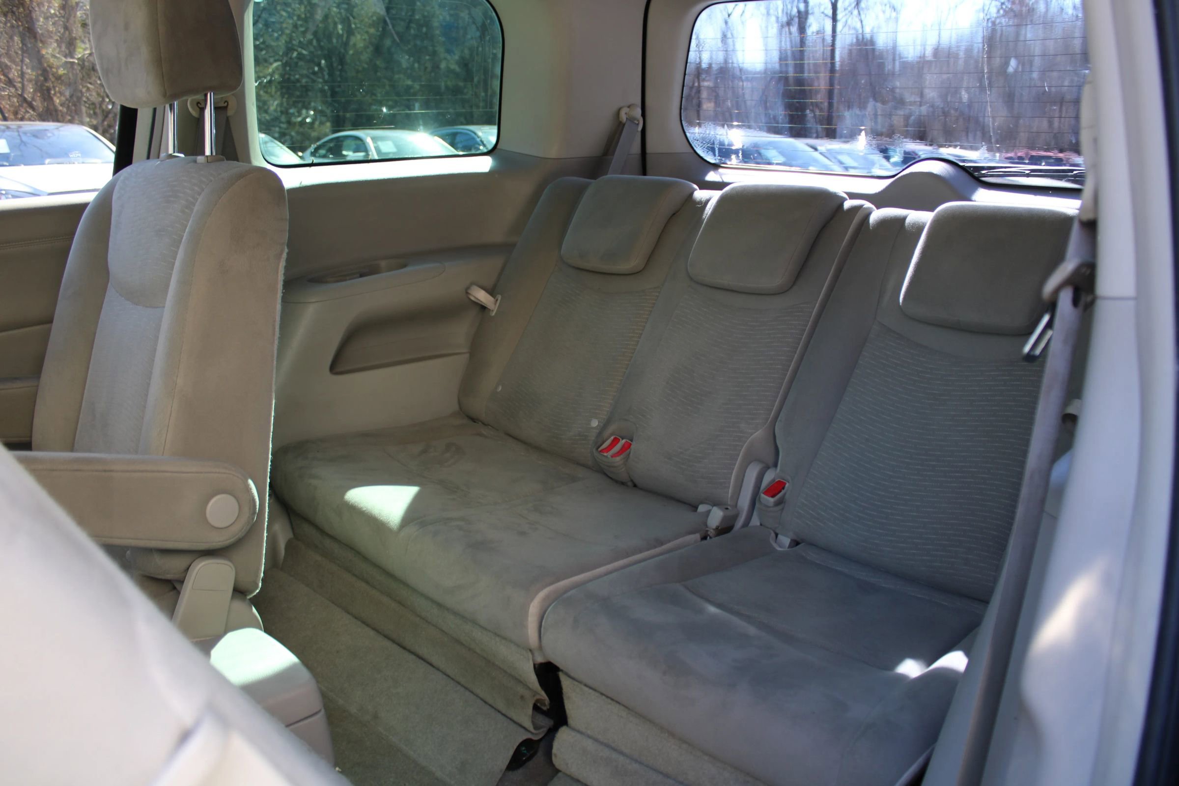 Used 2015 Nissan Quest S image 24