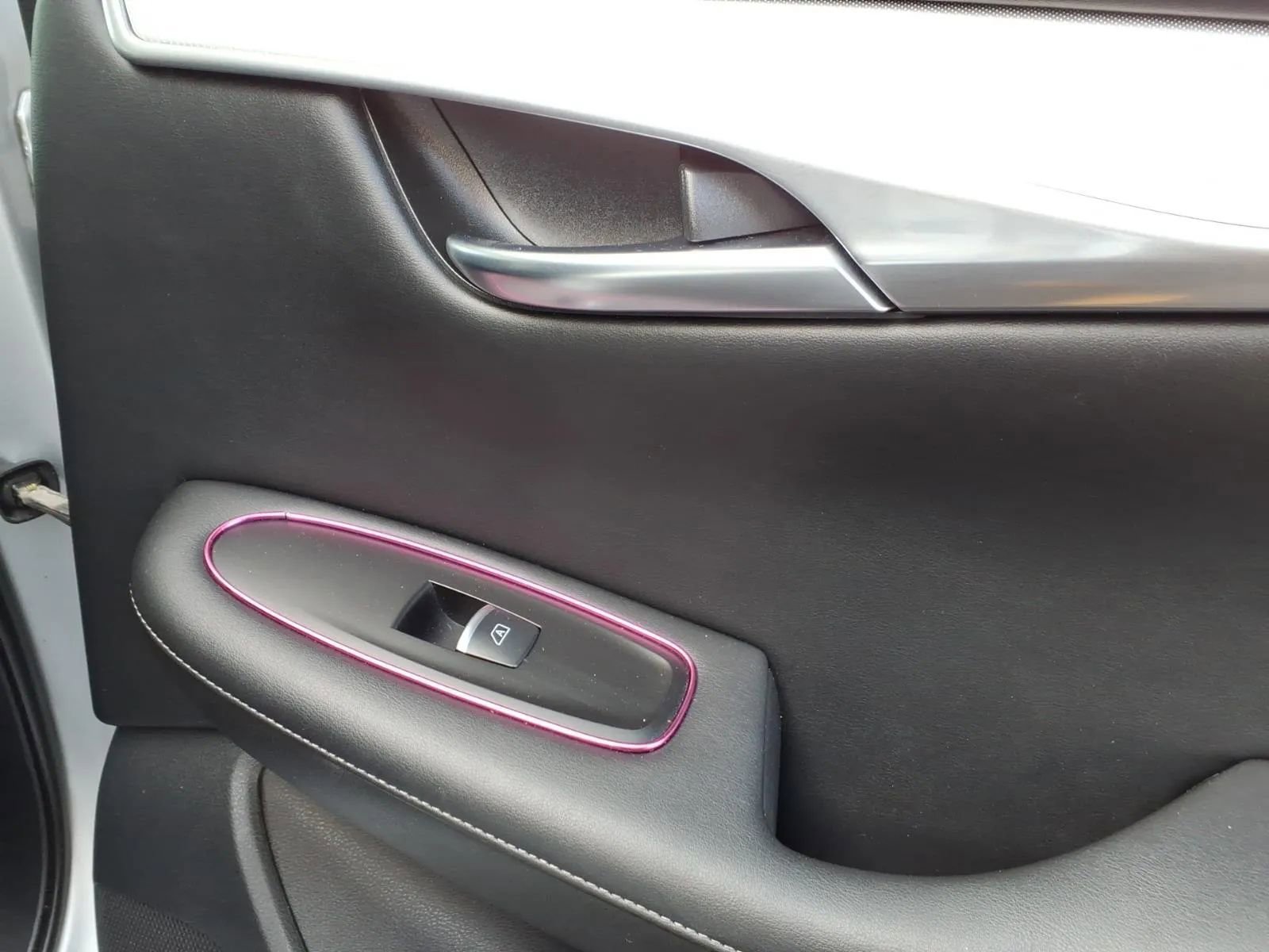 Used 2020 INFINITI QX50 Luxe w/ Navigation Package image 15