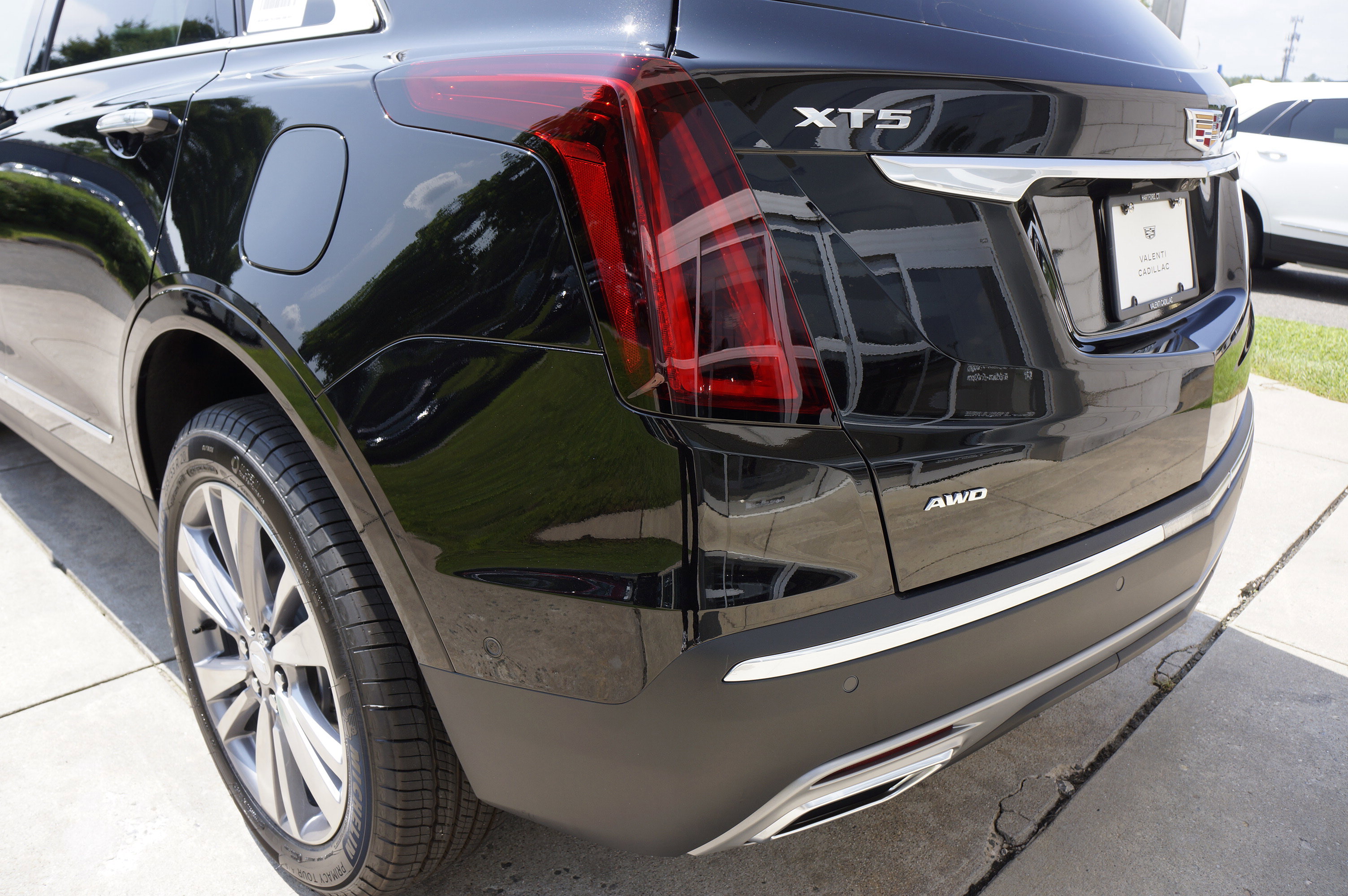 Used 2025 Cadillac XT5 Premium Luxury image 21