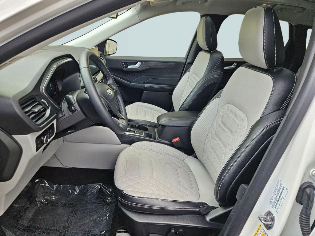 Used 2023 Ford Escape SE w/ PHEV Premium Package image 22