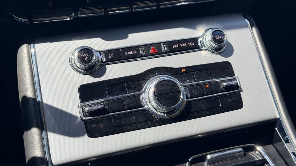 Used 2023 Lincoln Aviator AWD image 24