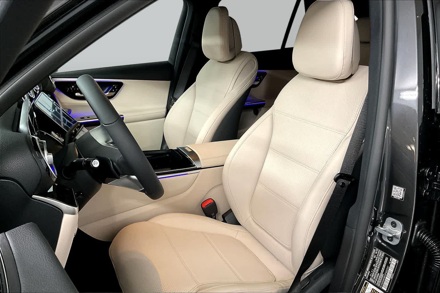 New 2025 Mercedes-Benz GLC 300 4MATIC image 14