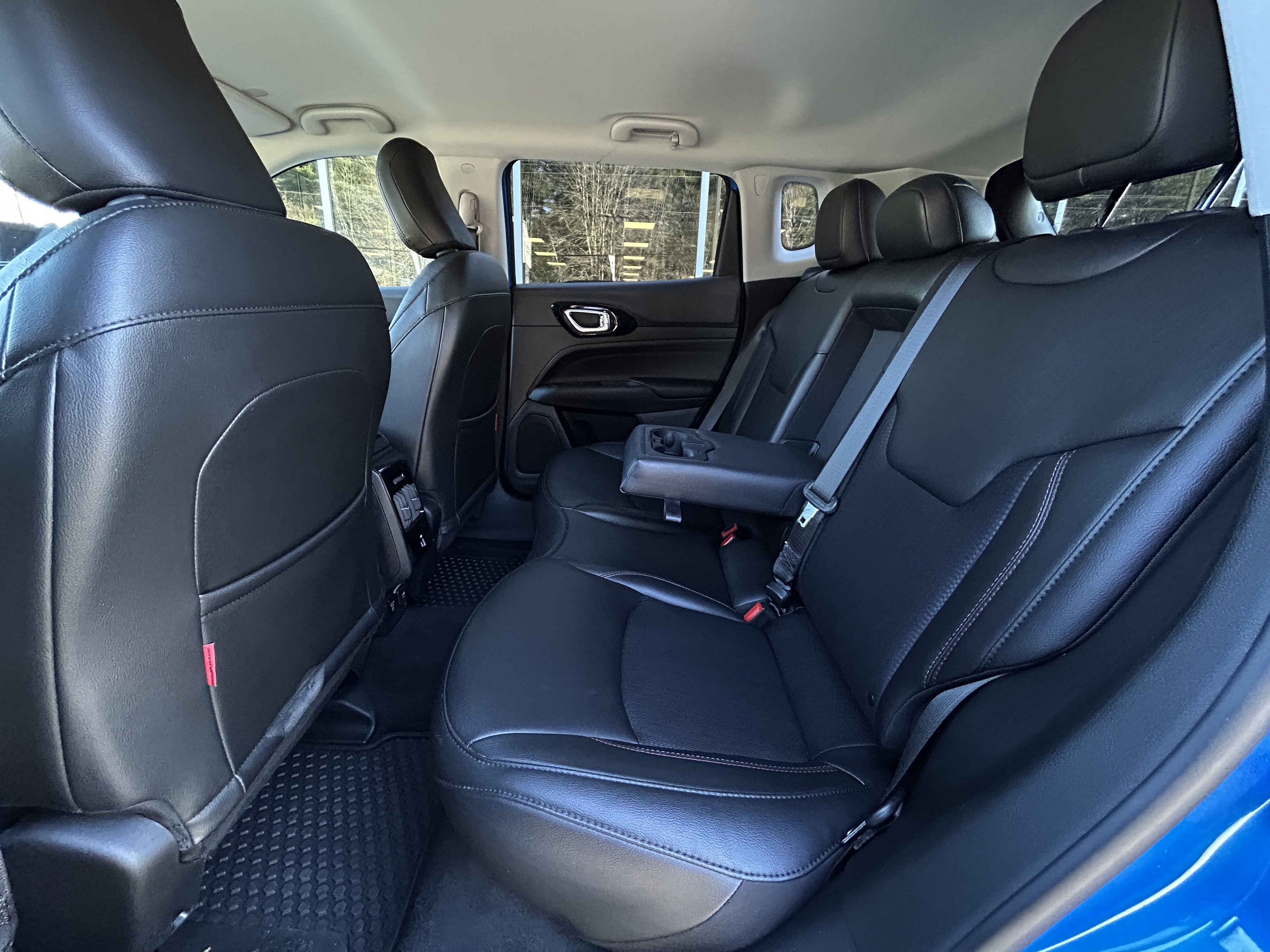 Certified 2022 Jeep Compass Trailhawk w/ Trailhawk Convenience Group AWD/4WD image 38