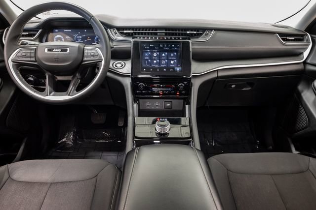 Used 2023 Jeep Grand Cherokee L Laredo AWD/4WD image 24