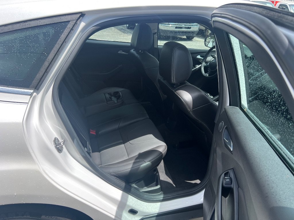Used 2014 Ford Focus Titanium FWD image 10