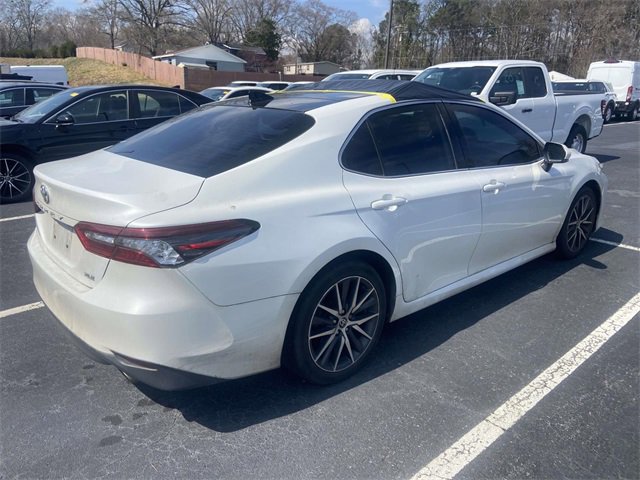 Used 2021 Toyota Camry XLE video 2