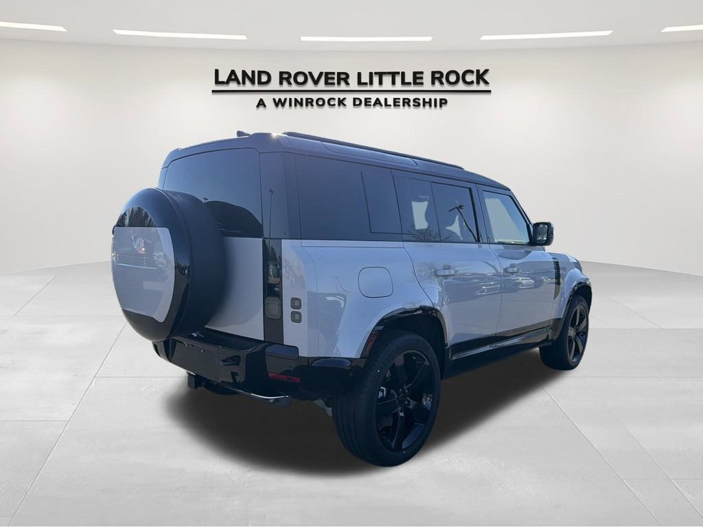 New 2026 Land Rover Defender 110 X-Dynamic SE image 5