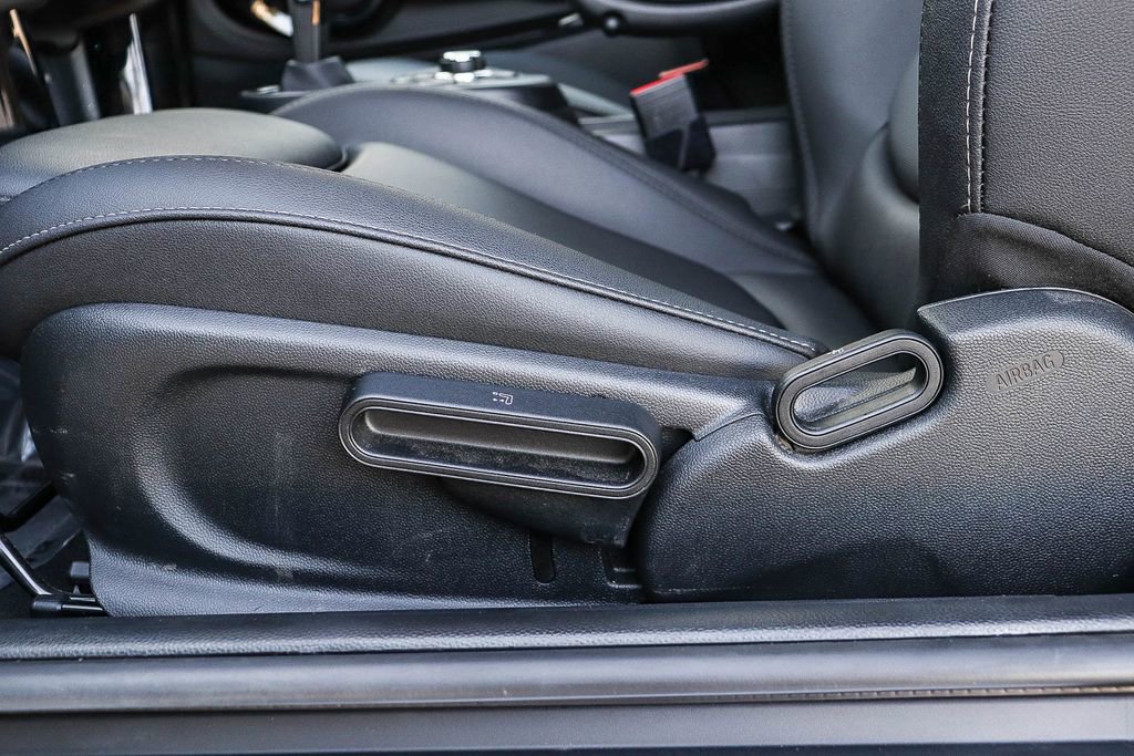 Used 2024 MINI Cooper SE image 27