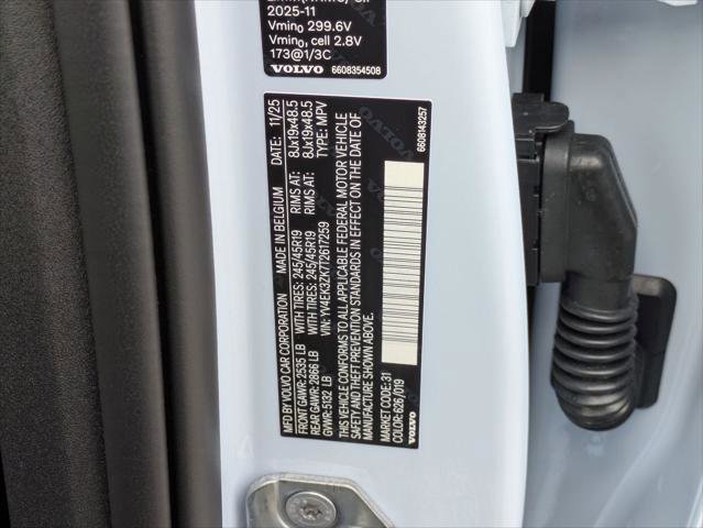 New 2026 Volvo EX30 Plus w/ Climate Package image 15