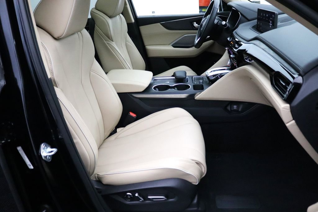 Used 2023 Acura MDX SH-AWD w/ Advance Package image 16