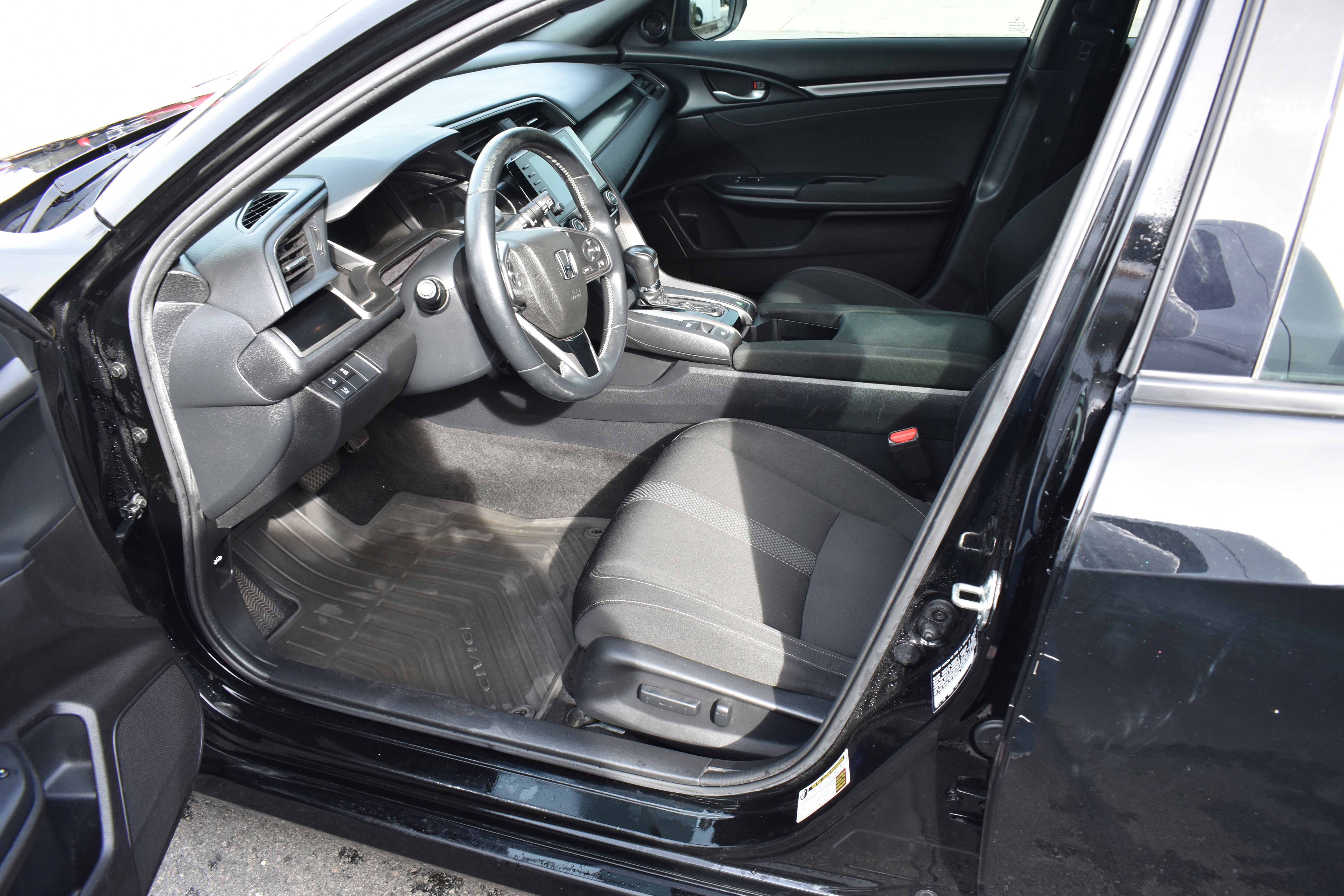 Used 2020 Honda Civic EX image 12