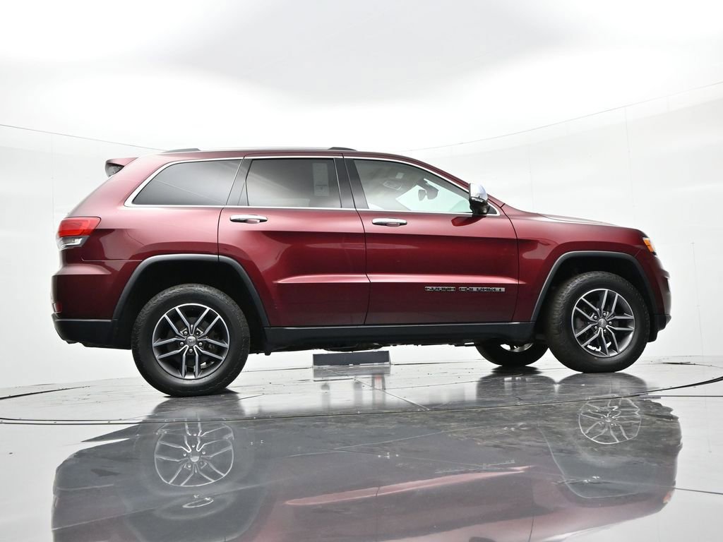 Used 2018 Jeep Grand Cherokee Limited AWD/4WD image 31