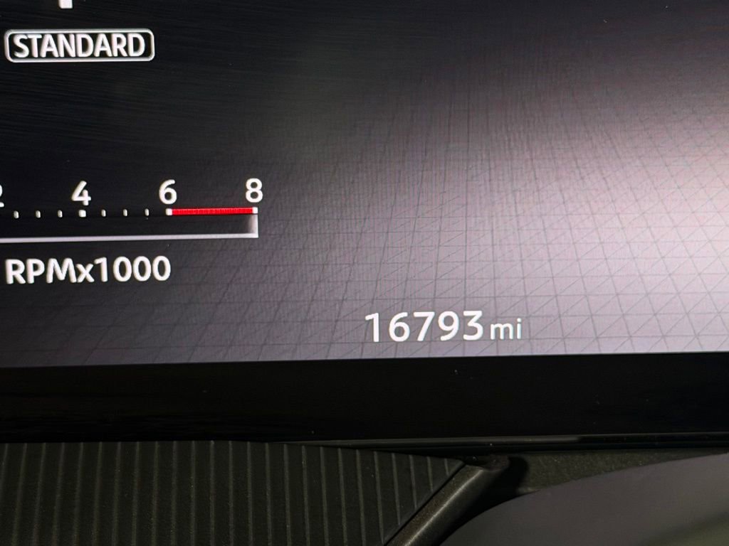 Used 2025 Nissan Murano SV AWD/4WD image 17
