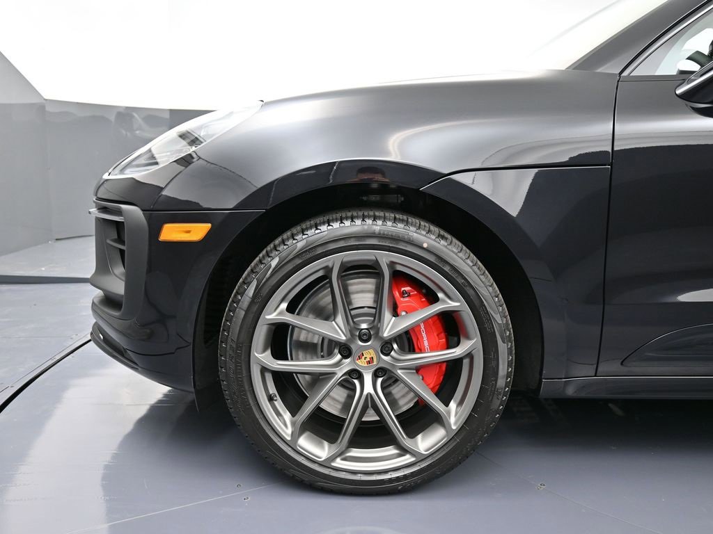 New 2026 Porsche Macan GTS image 12