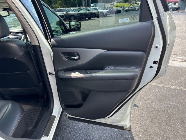 Used 2023 Nissan Murano SL FWD image 37