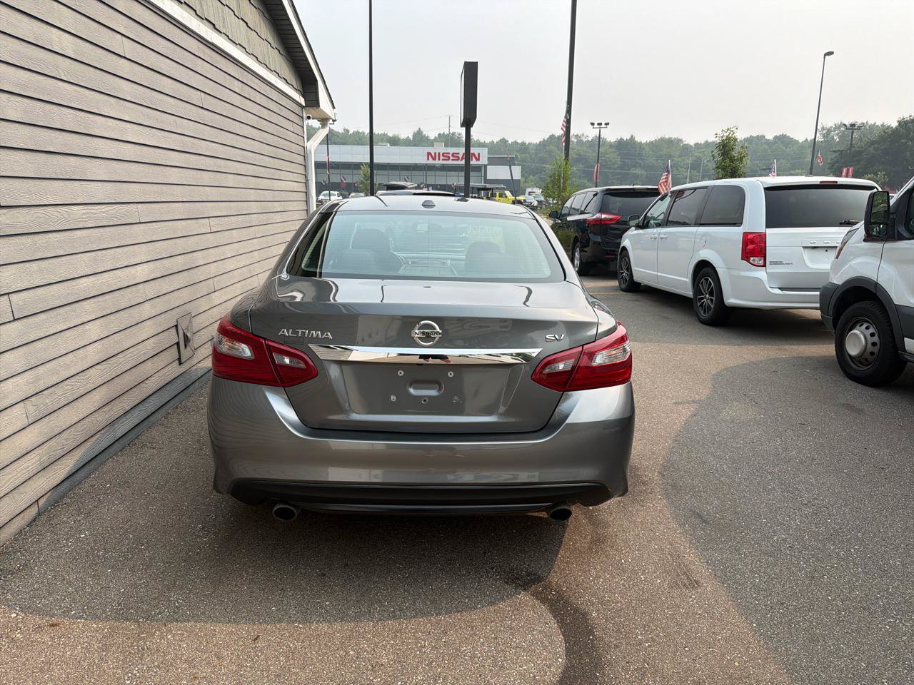 Used 2018 Nissan Altima 2.5 SV FWD image 12