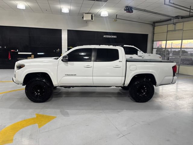 Used 2023 Toyota Tacoma SR5 w/ Technology Package AWD/4WD image 5
