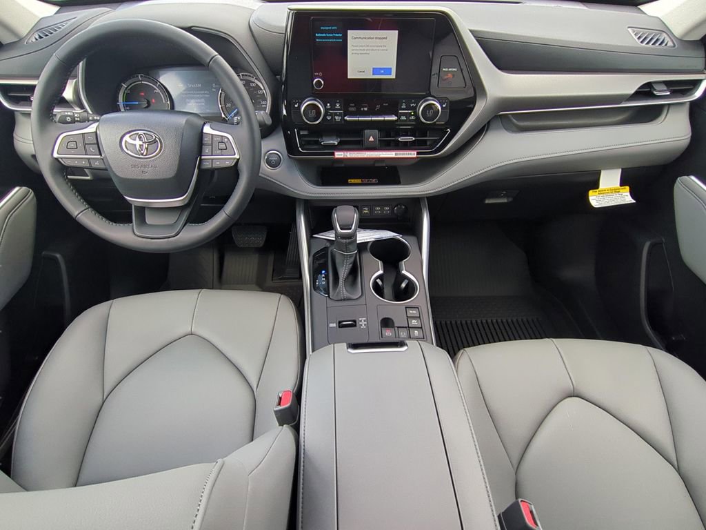 New 2026 Toyota Highlander XLE image 14