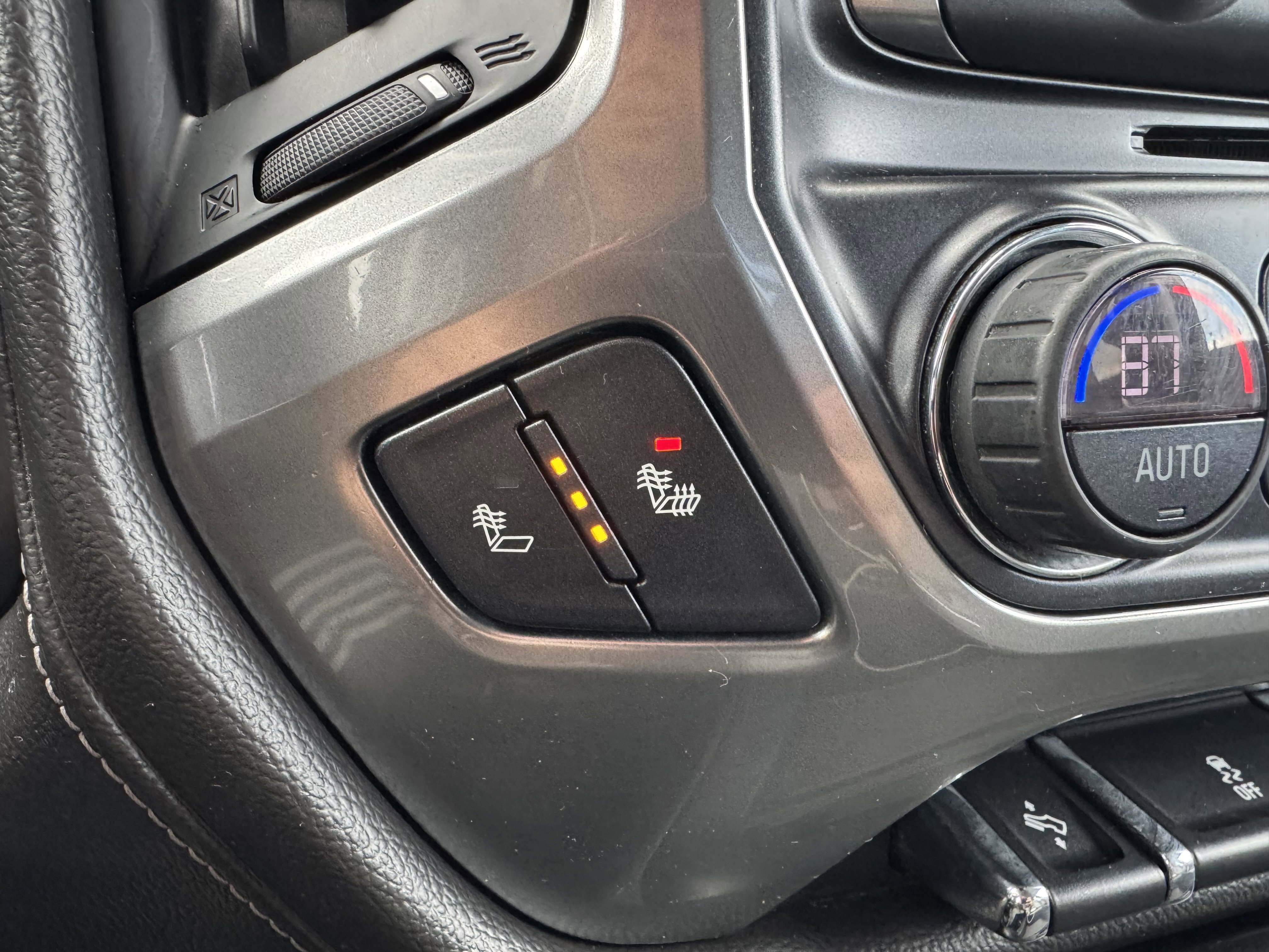 Used 2017 Chevrolet Silverado 1500 LTZ Z71 w/ LTZ Plus Package image 9