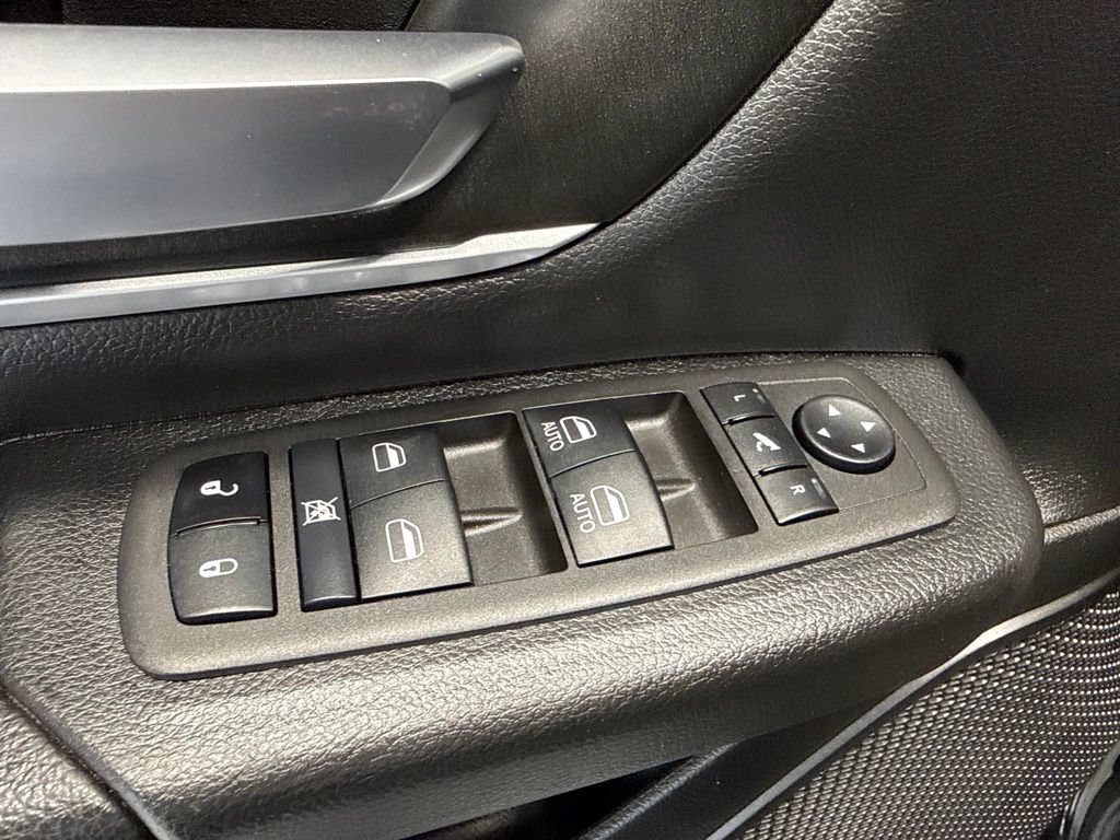 Used 2023 RAM 1500 Big Horn AWD/4WD image 18