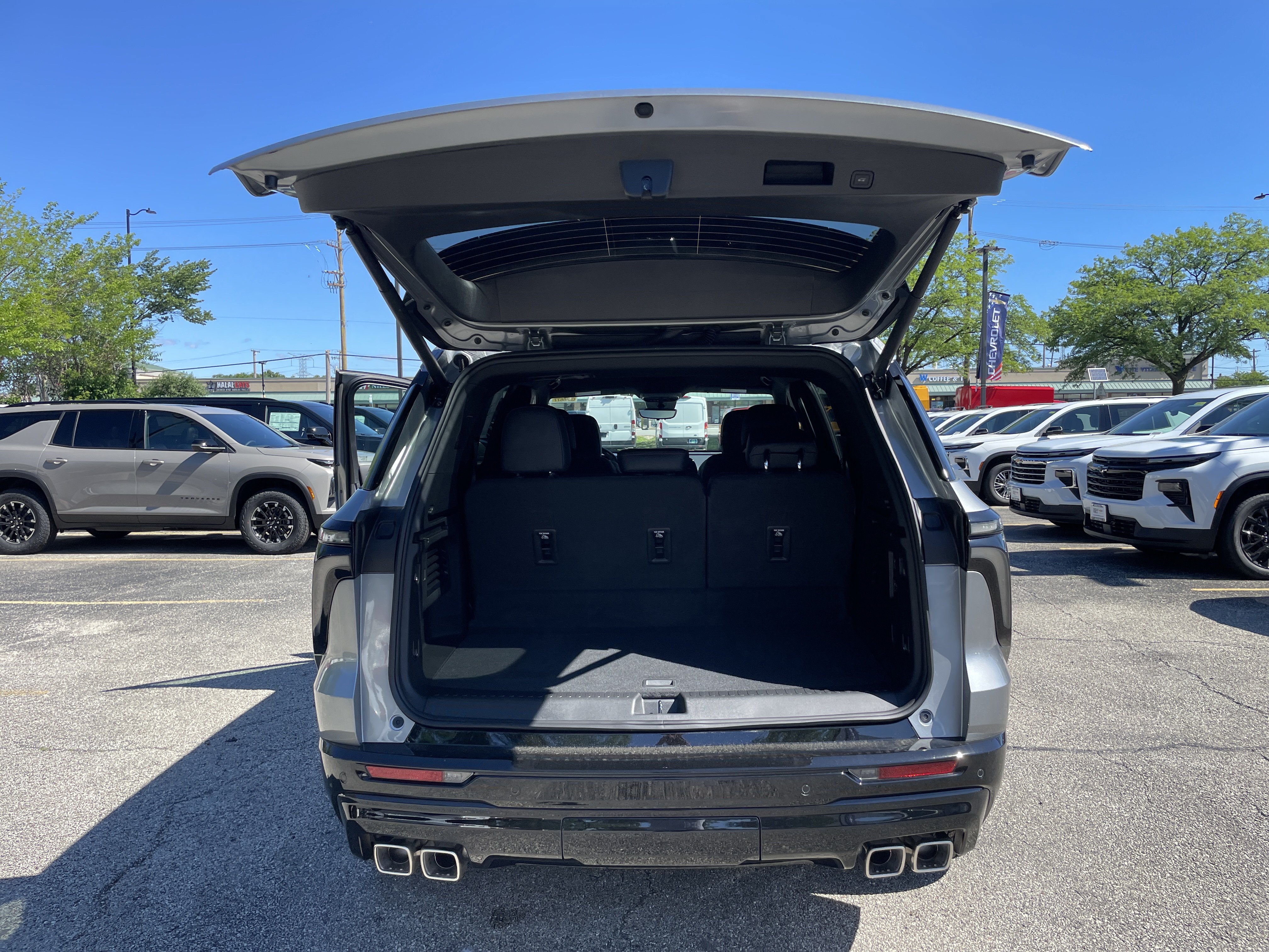 New 2026 Chevrolet Traverse RS FWD image 10