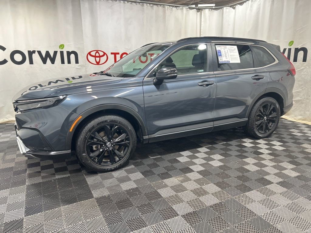 Used 2024 Honda CR-V Sport Touring image 4