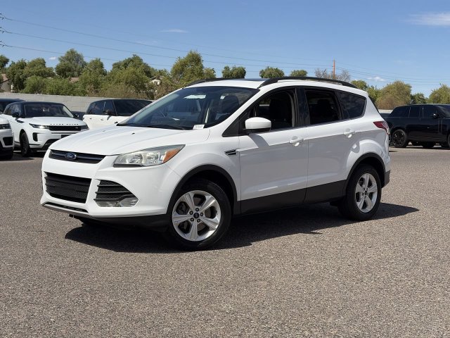 Used 2015 Ford Escape SE w/ Equipment Group 201A FWD image 2