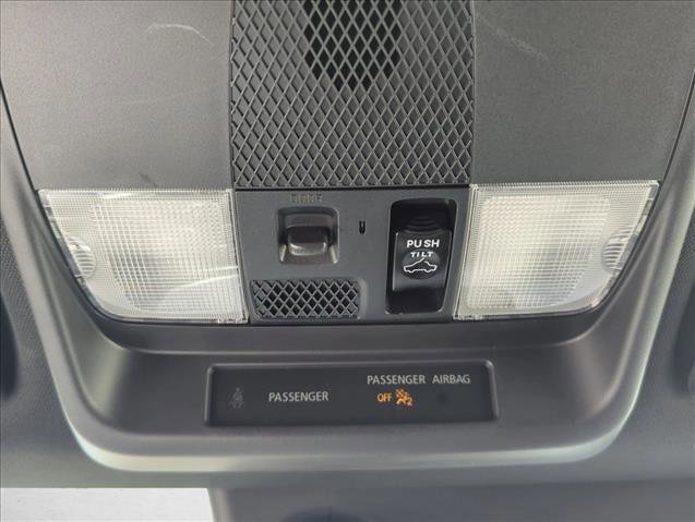 Used 2022 Mitsubishi Outlander LE image 25