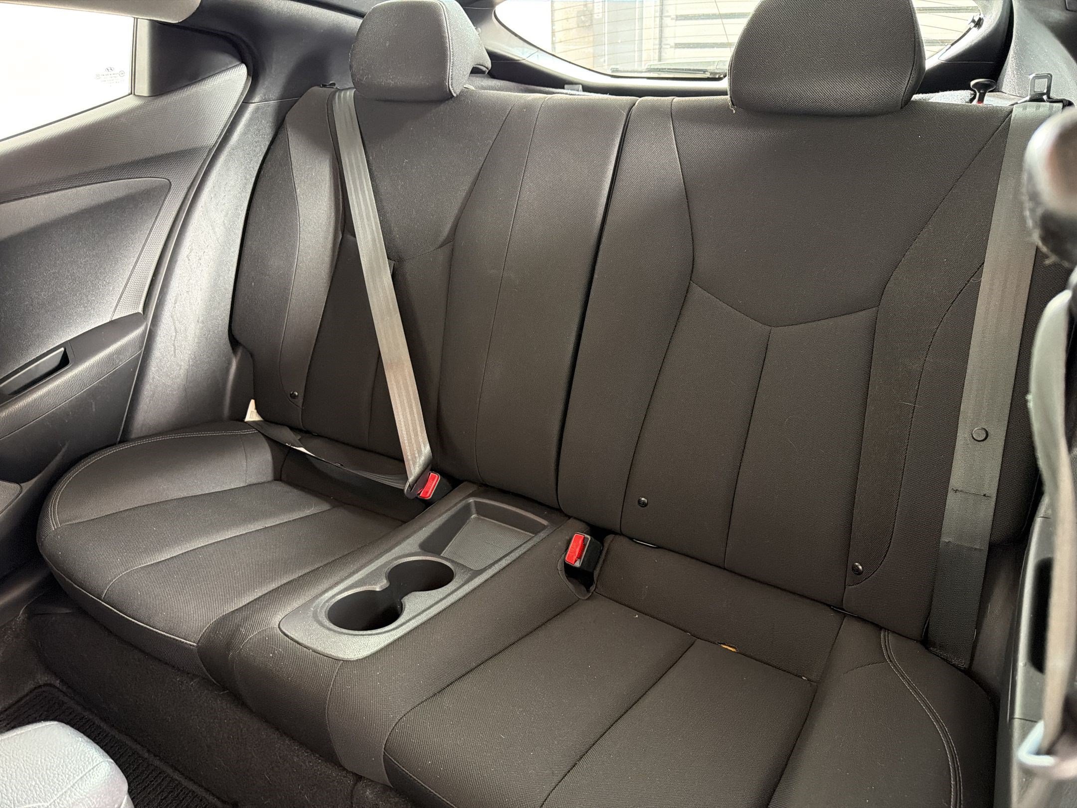 Used 2014 Hyundai Veloster FWD image 17