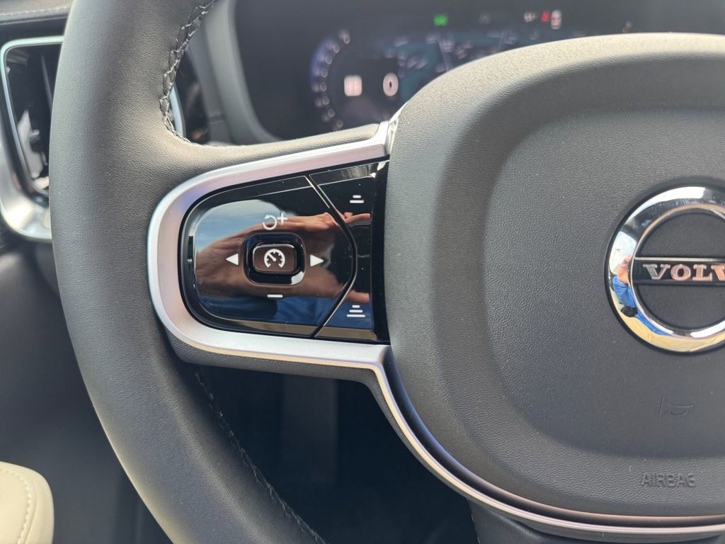 New 2026 Volvo V60 B5 Cross Country Ultra w/ Protection Package Premier image 12