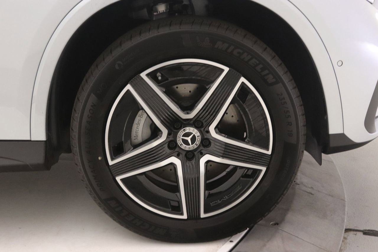 New 2026 Mercedes-Benz GLC 300 image 14