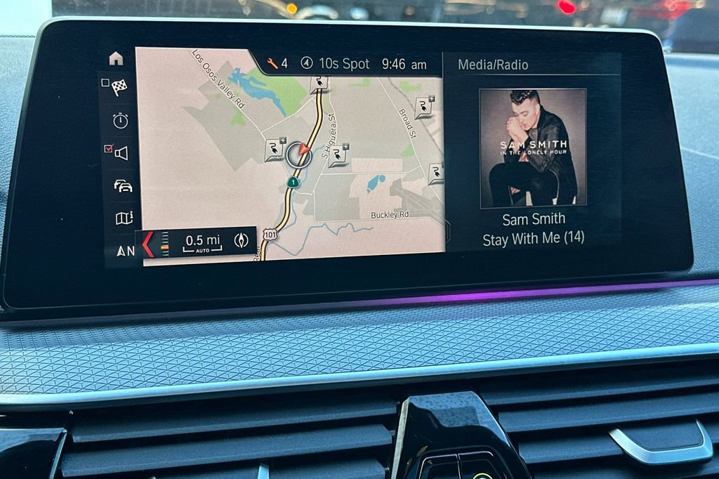 Used 2019 BMW 530e w/ M Sport Package image 21