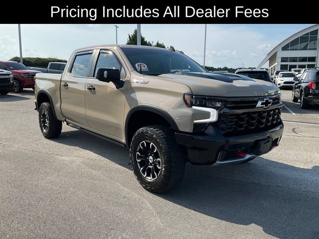 Used 2023 Chevrolet Silverado 1500 ZR2 w/ Technology Package AWD/4WD image 3