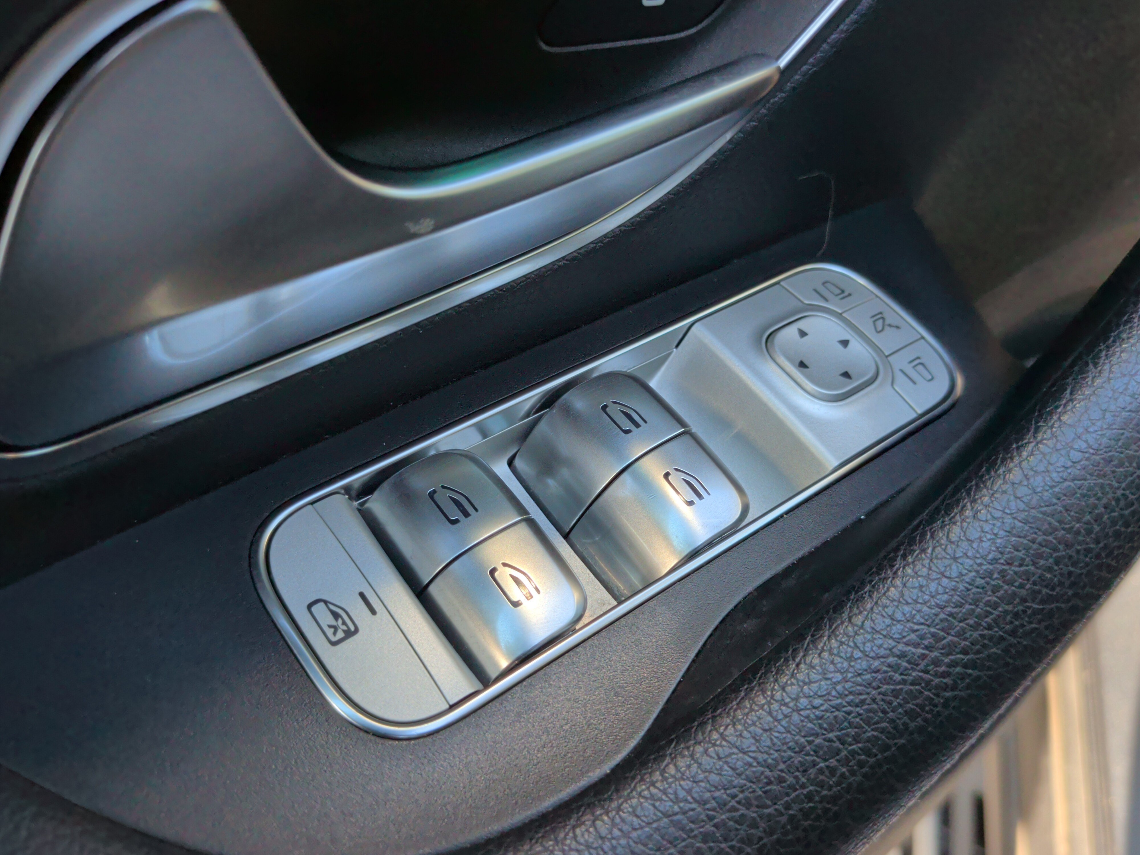 Used 2020 Mercedes-Benz GLS 450 4MATIC image 30